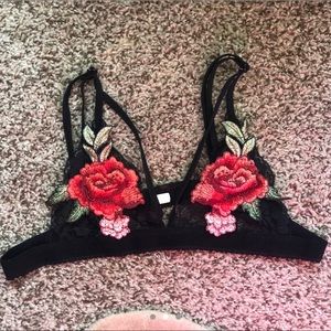 LACE ROSE EMBROIDERED BRALETTE‼️